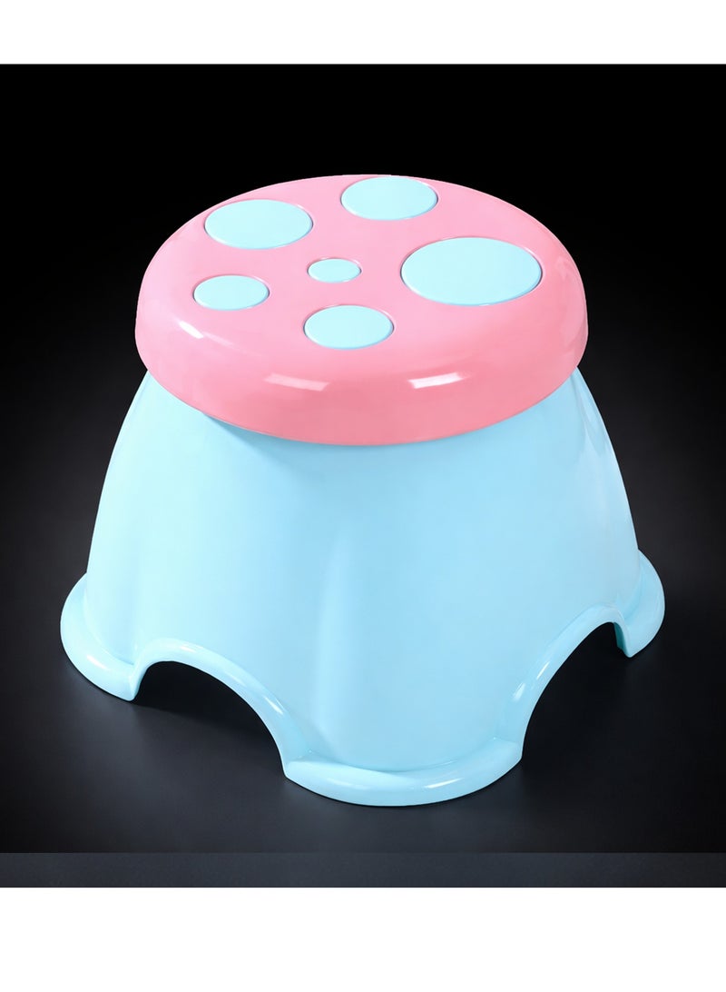 Biella Kids Slip Resistant Step Tool - Image 1
